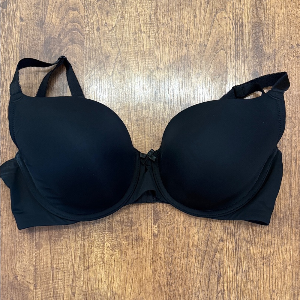 Like new Torrid T-shirt bra size 38C
